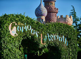 Alice’s Curious Labyrinth, Disneyland Park